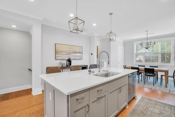 Interior - GVL Luxury Townhome -1 mile from downtown (Greenville)