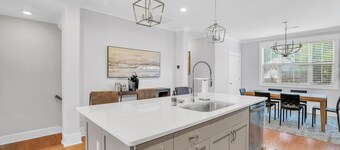 GVL Luxury Townhome -1 mile from downtown