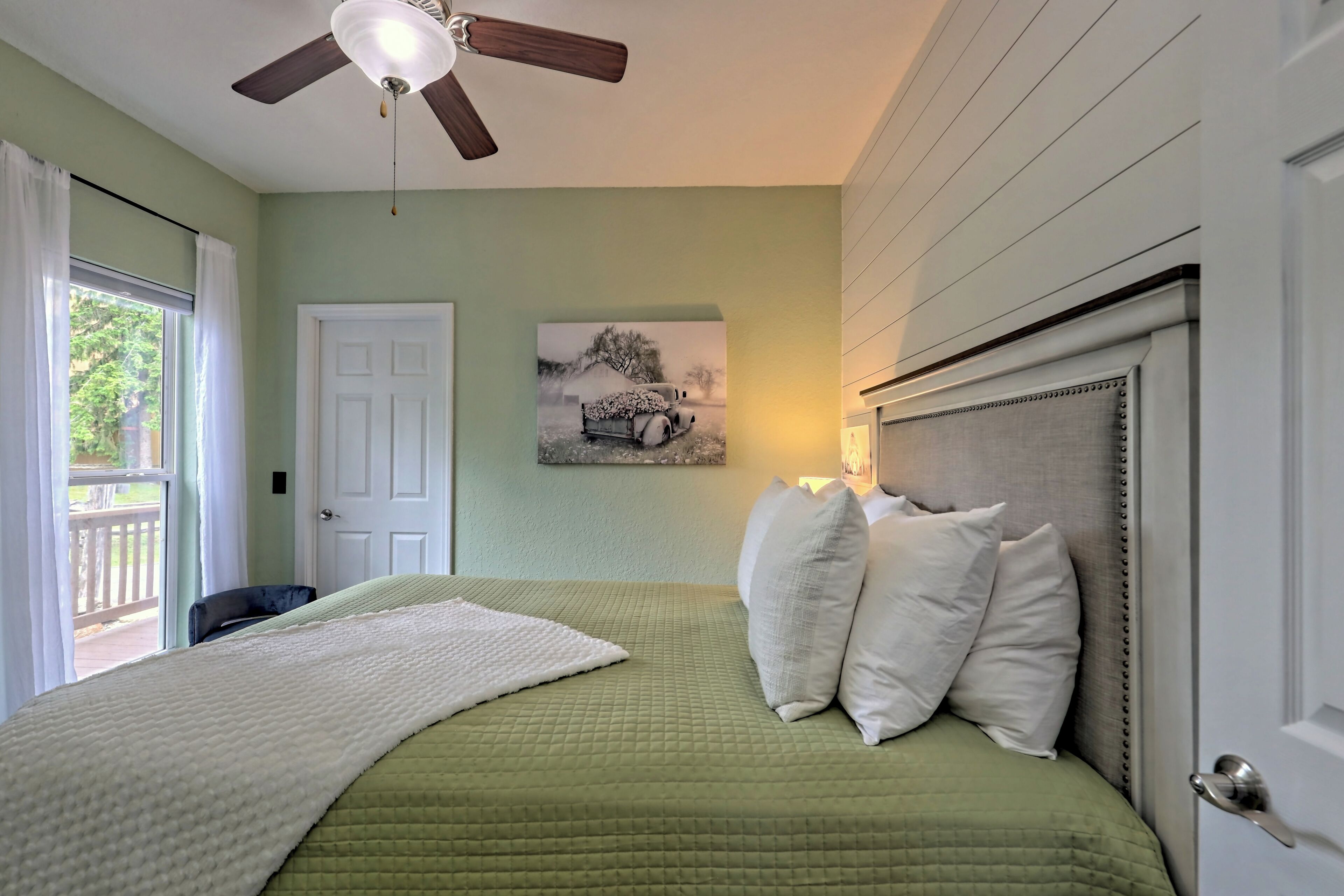 Bedroom 3 - queen mattress
