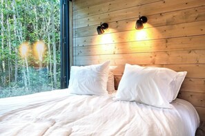 1 slaapkamer, een bureau, gratis wifi, beddengoed