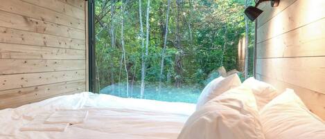 1 bedroom, desk, free WiFi, bed sheets