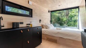 1 habitación, escritorio, wifi gratis y ropa de cama