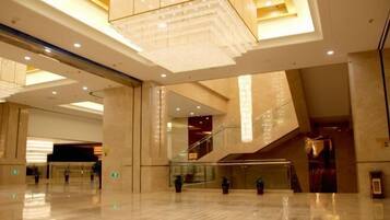 المنشأة من الداخل