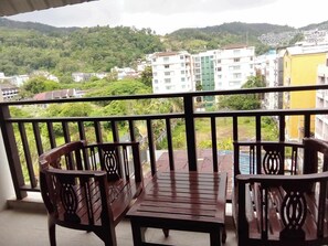Deluxe Twin Room, City View | Property grounds - Patong Heaven (Phuket)