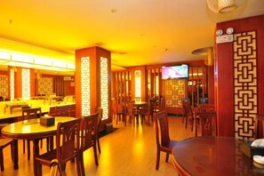 Unclassified image, 3 of 71, button - Jianlang Holiday Hot Spring Hotel (Shilin)