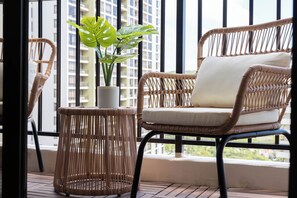 Premium Apartment, 1 King Bed with Sofa bed, Ocean View (WB 2713 T1) | Balcony