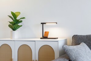 Premium Apartment, 1 King Bed with Sofa bed, Ocean View (WB 2713 T1) | Living area