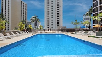 Outdoor pool, a heated pool, open 8:00 AM to 9:00 PM, sun loungers