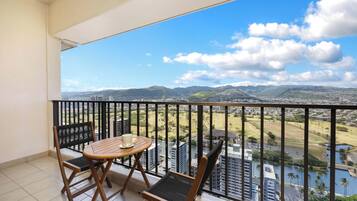 Departamento, 1 habitación, balcón, vista a la montaña (0172) | Vista del balcón