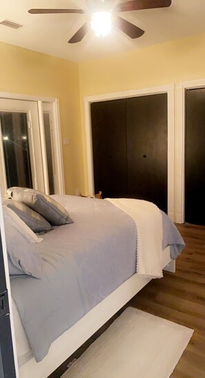 4 chambres, fer et planche à repasser, Wi-Fi gratuit, draps fournis