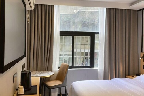 Yimi Hotel (Tianhe City branch of Guangzhou Beijing Road subway station)