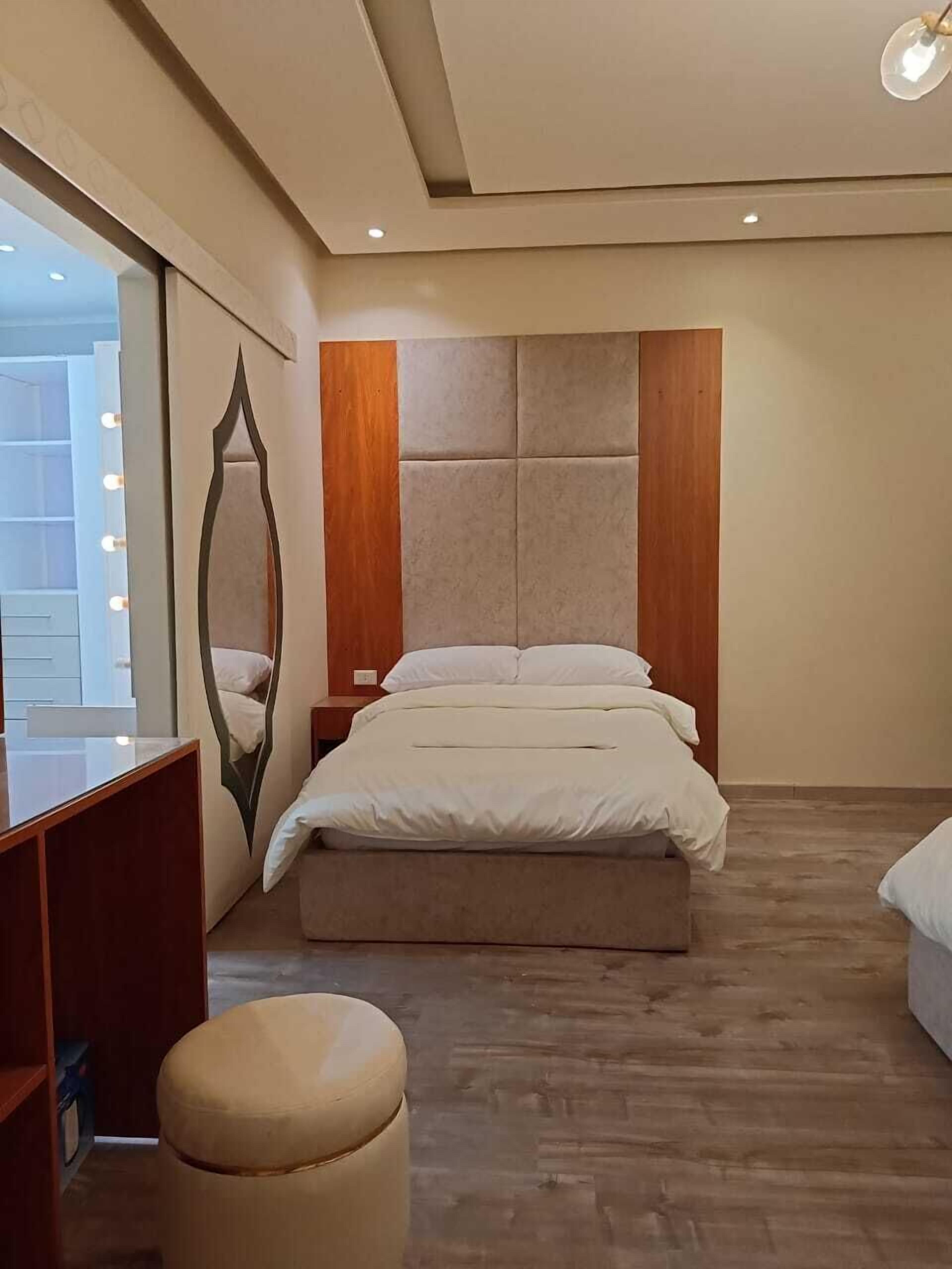 Photo - Solima pyramids inn