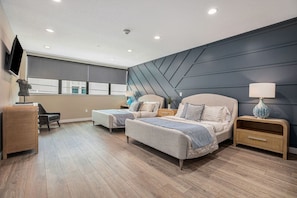 1 多间卧室、办公桌、WiFi、床单