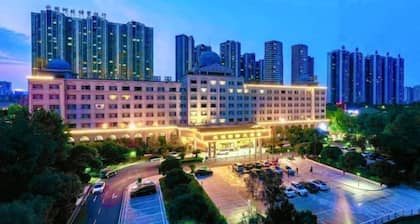 Tiancheng International Hotel (Xiantao Mian Street Branch)