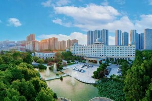 Nicht klassifiziertes Bild, 3 von 37, Schaltfläche