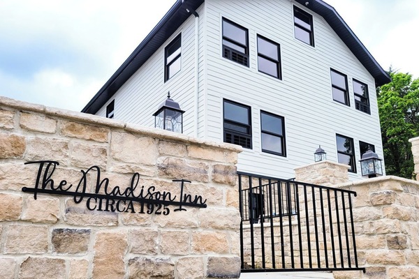 MadisonInn exterior May2024 1