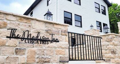 The Madison Inn, Historic city overlook suite 206, Historic city overlook suite 306