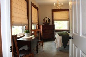 Interior - The Madison Inn, Historic city overlook suite 206, Historic city overlook suite 306 (Madison)