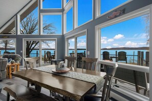 Dining - Indian Trail Upper Herring Lodge 4br Lakefront Fishing Canoe Kayak (Frankfort)