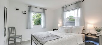 Dayton Condo w/ Courtyard < 3 to Downtown!