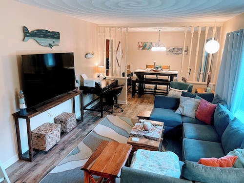 3bedroom house in Wanchese OBX. Animal Friendly, Only a short ride to the beach.