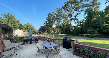 3bedroom house in Wanchese OBX. Animal Friendly, Only a short ride to the beach.