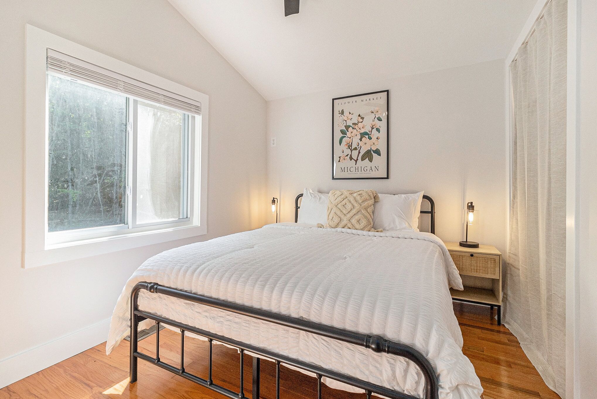 3 bedrooms, WiFi, bed sheets