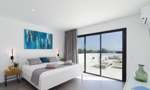 6 bedrooms, iron/ironing board, free WiFi, bed sheets - 236 - Casa Yasmine by Villas Now Ltd (Playa Blanca)