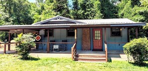 Unclassified image, 2 of 6, button