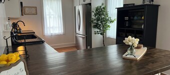 Thoughtfully Restored Historic Bldg, Main St, Wilton, ME — ATV accessible