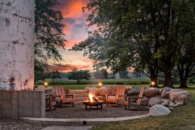 The Kinni Cottage - Entire Riverfront Cottage