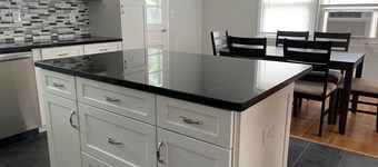 Charming 2-bedroom apt with AC and WiFi in lovely Mamaroneck