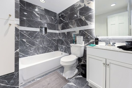 Charming 1-bedroom house in Baldwin by the Water 