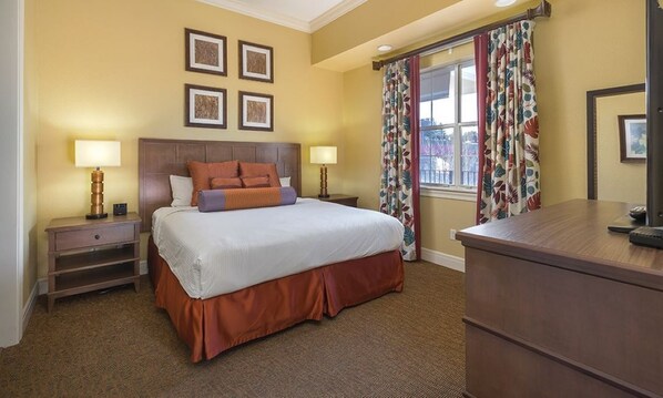 4 slaapkamers, een strijkplank/strijkijzer, wifi, beddengoed