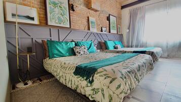 Chambre Quadruple Confort | Couette en duvet d'oie, coffres-forts dans les chambres
