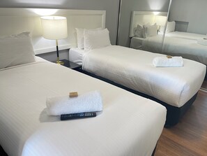 1 室のベッドルーム、アイロン / アイロン台、WiFi (無料)、ベッドシーツ