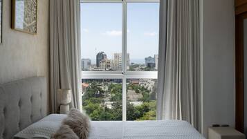 1 Schlafzimmer, Bügeleisen/Bügelbrett