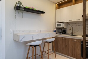 Fridge, microwave, oven, coffee/tea maker