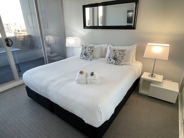 2 bedrooms, iron/ironing board, free WiFi, bed sheets