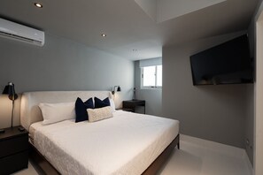 1 slaapkamer, een strijkplank/strijkijzer, wifi, beddengoed