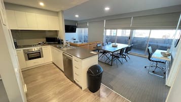 Fridge, microwave, oven, dishwasher