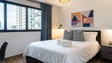 Iron/ironing board, WiFi, bed sheets