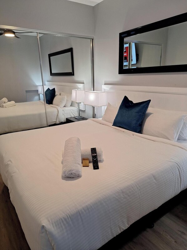 1 chambre, fer et planche à repasser, Wi-Fi gratuit, draps fournis