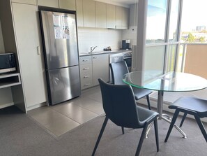 電子レンジ、オーブン、食器洗い機