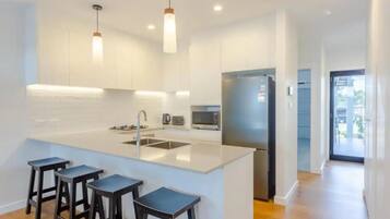 Microwave, oven, dishwasher