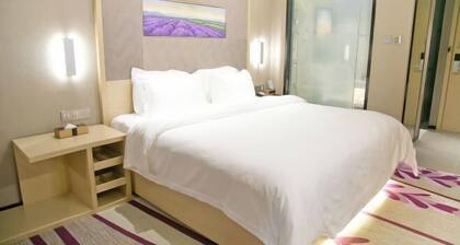 Lavande Hotel Shenzhen Longgang Dayun Center Jixiang Metro Station