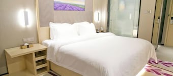Lavande Hotel Shenzhen Longgang Dayun Center Jixiang Metro Station