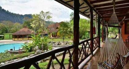 MINDO RIO HOSTERIA