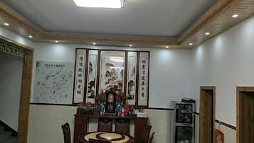 تناول الطعام