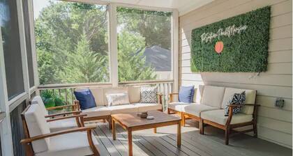 The Southern Peach Mansion - Entire Home in the Heart of Atlanta, GA